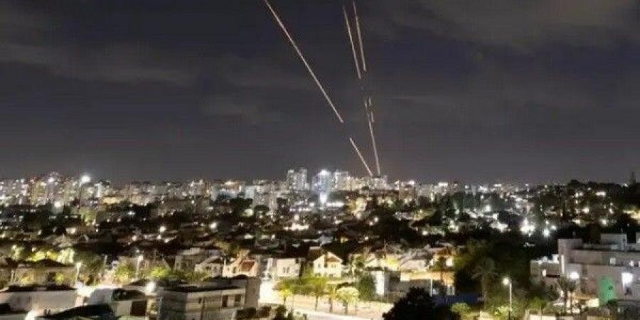 “النشرة": رد ايران ما بين ضبط الداخل و فاعلية الهجمات الصاروخيّة على اسرائيل.