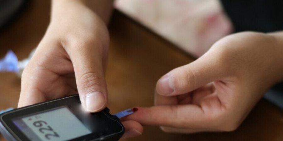 دراسة جديدة تكشف «الخيط الجيني» بين السكري وتلف خلايا الدماغ