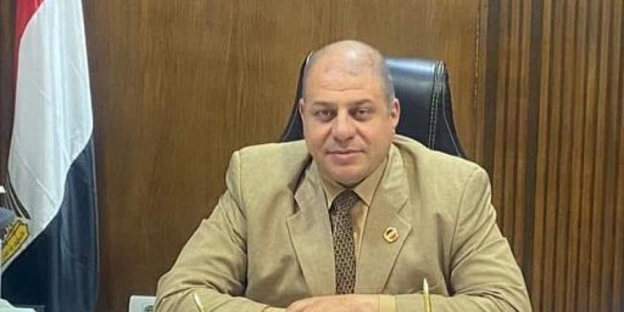 استبعاد مدير مدرسة بقنا لتقصيره في تجهيز لجان امتحانات الثانوية