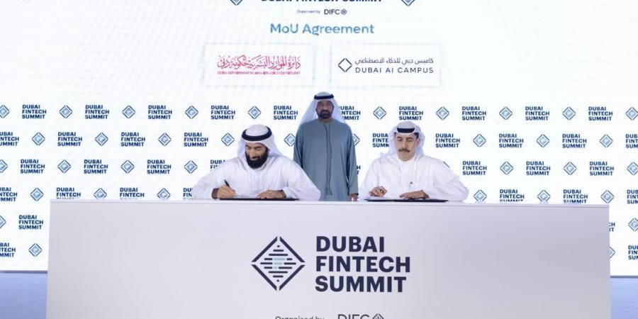 دبي للموارد البشرية و”كامبس دبي” يتعاونان لتأهيل 10 آلاف شخص في الذكاء الاصطناعي بحلول 2030