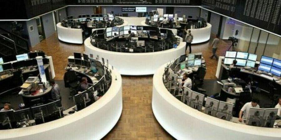 الأسهم الأوروبية تتكبد خسائر حادة بفعل ضربات إسرائيل على إيران.. وقطاعات الدفاع والطاقة تقود المكاسب