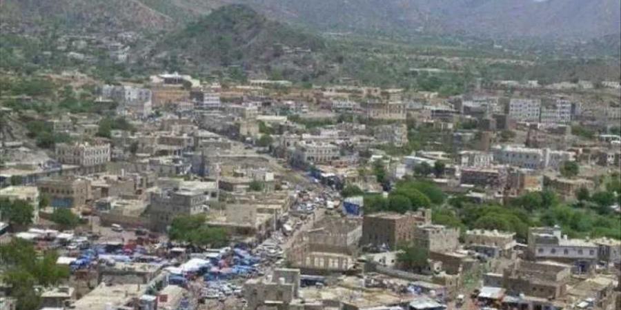 تفجير قنبلة يدوية داخل منزل بمنطقة القرين بالضالع يؤدي إلى إصابة أربعة أشخاص من أسرة واحدة