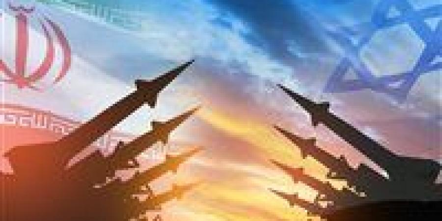 إعلام إيراني: نهيب بالمواطنين الابتعاد عن مخزن النفط المستهدف غرب طهران لتسهيل عمليات الإغاثة
