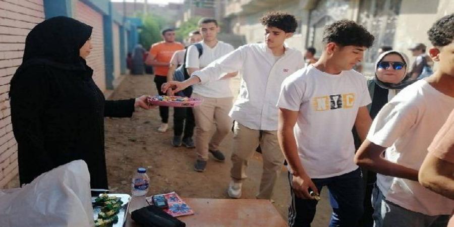 ارتياح بين طلاب الثانوية العامة بالفيوم لامتحان «الدين» وملاحظات على «الوطنية»