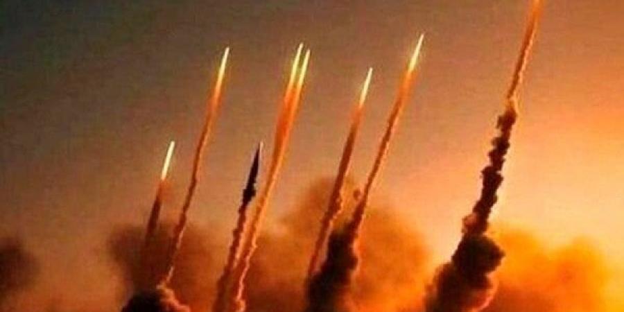 الطوارئ الإسرائيلية: إصابات عدة نتيجة سقوط صواريخ إيرانية في حيفا