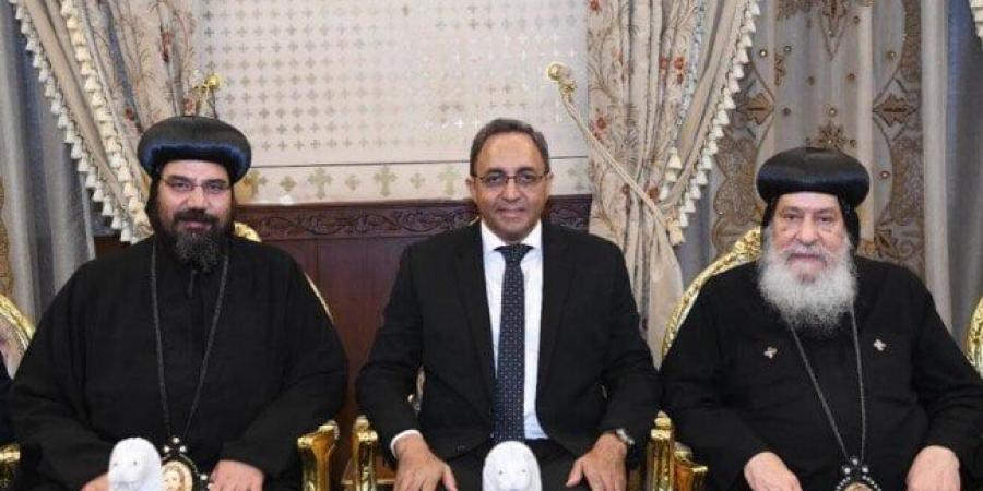 محافظ قنا يشارك في الاحتفالية الرسمية لاستقبال الأنبا إغناطيوس بالمطرانية