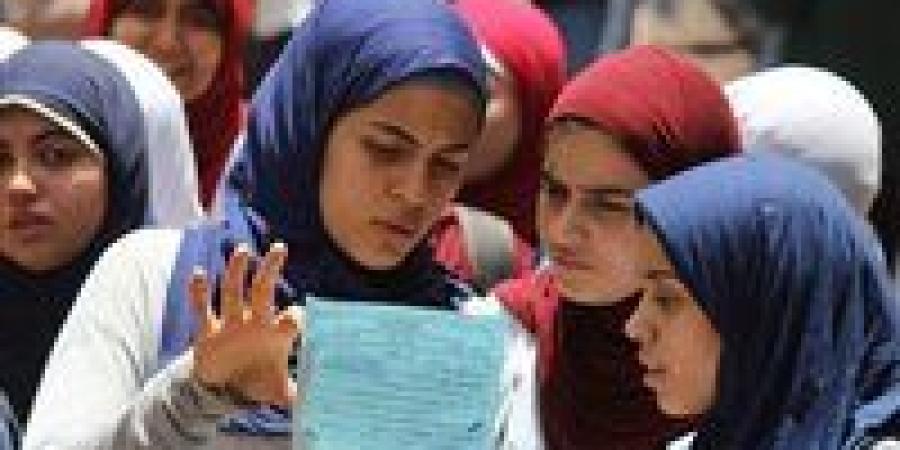 استشاري نفسي عن الثانوية العامة: لا تحولوا أبناءكم إلى مشاريع مؤجلة.. النجاح لا يُقاس فقط بالدرجات