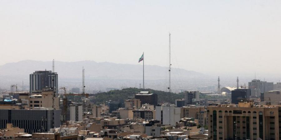 باريس وبرلين ولندن تحض طهران على التفاوض بأسرع ما يمكن بدون شروط مسبقة