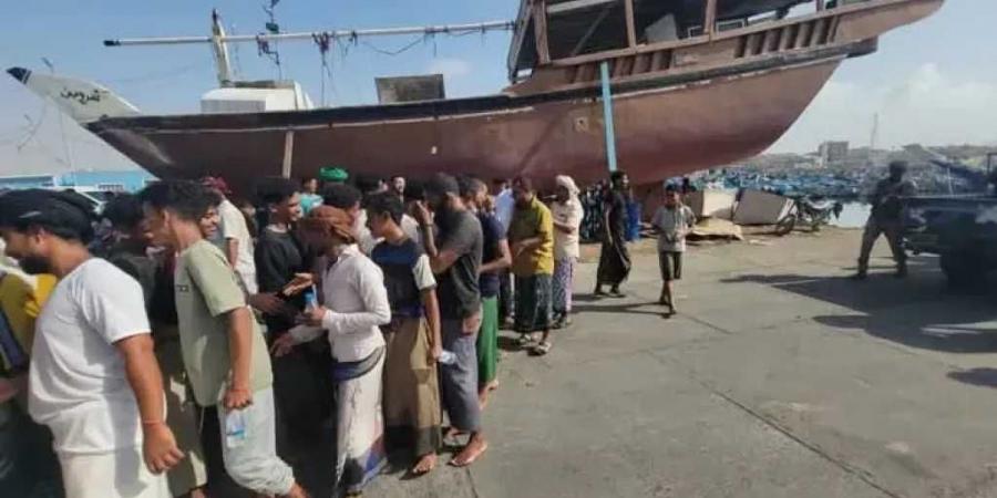 إطلاق سراح صيادين يمنيين من الصومال بعد شهرين على احتجازهم.. وتحذير مهم من السفارة اليمنية