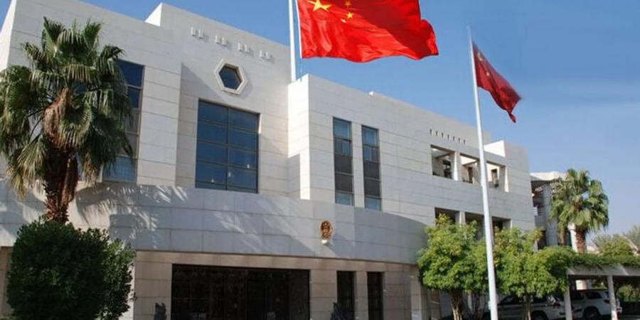 الصين تدعو مواطنيها إلى مغادرة إيران في أسرع وقت