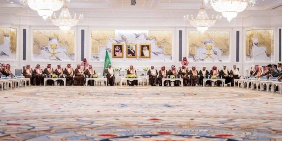 أمير القصيم يستقبل المشاركين في خدمة ضيوف الرحمن لموسم حج 1446هـ