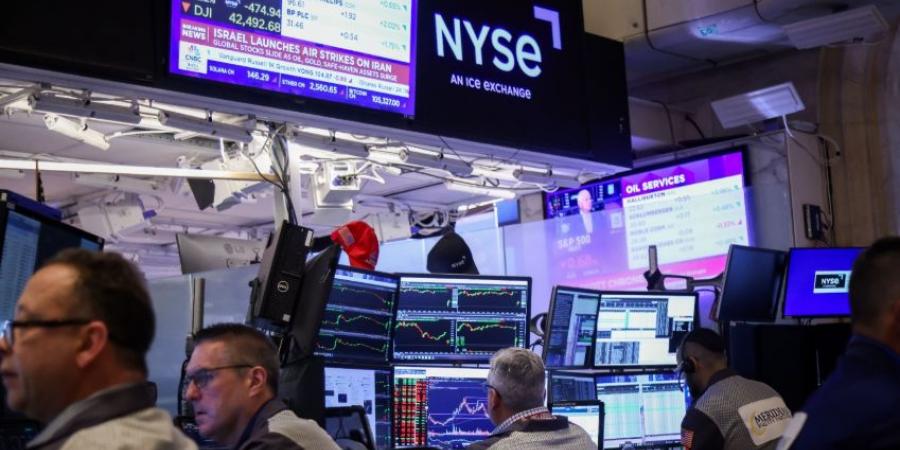 المستثمرون يراهنون على استمرار انتعاش الأسواق الناشئة رغم التهديدات