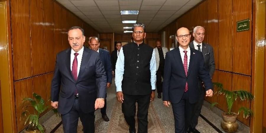  المنشاوي يستقبل السفير الهندي سوريش ريدي خلال زيارته الودية