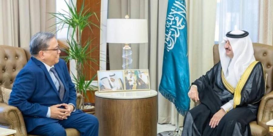 أمير المنطقة الشرقية يستقبل السفير الفلبيني لدى المملكة