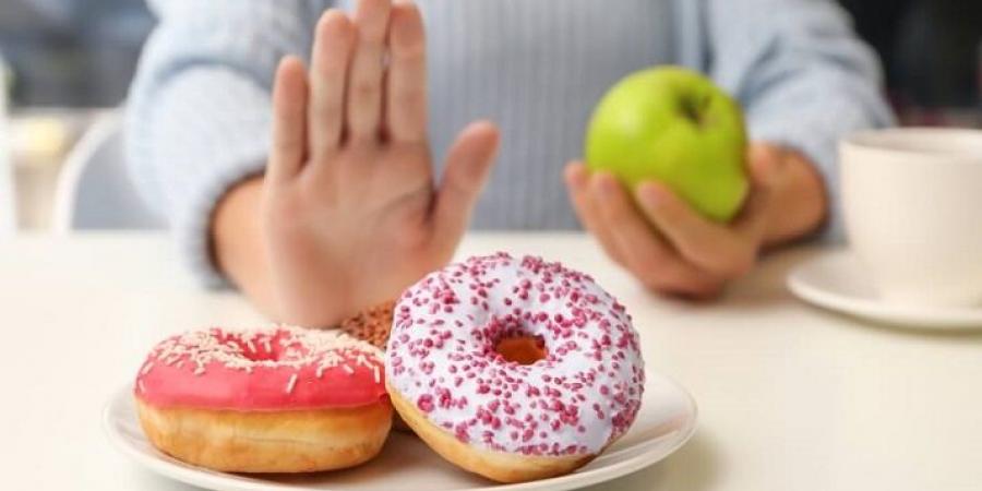 خطوات بسيطة لتقليل السكريات وتحسين صحتك