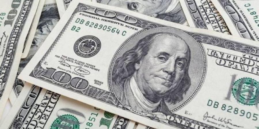 ارتفاع الدولار مدعومًا بالطلب على الذهب
