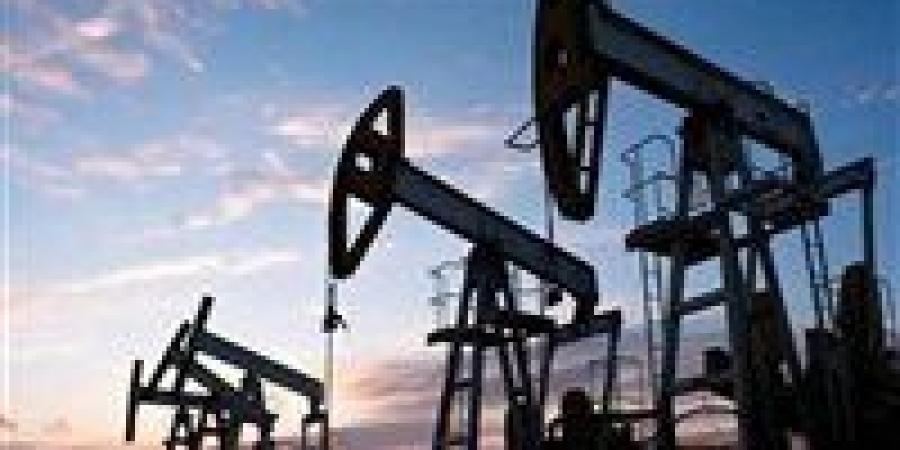 76.80 دولارًا للبرميل.. أسعار النفط ترتفع وسط توتر إيران وإسرائيل ومخاوف مضيق هرمز