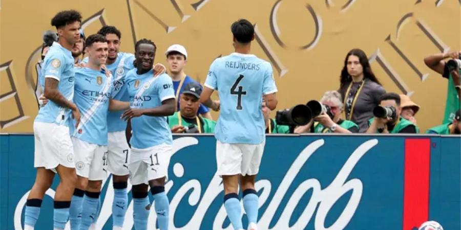 تغريم مانشستر سيتى 1.45 مليون دولار لسبب غريب