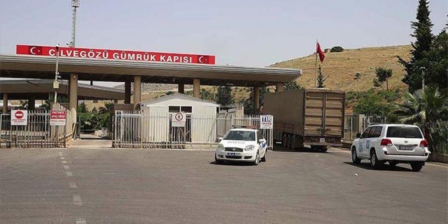 تركيا تفتح المنافذ البرية للقادمين من سوريا