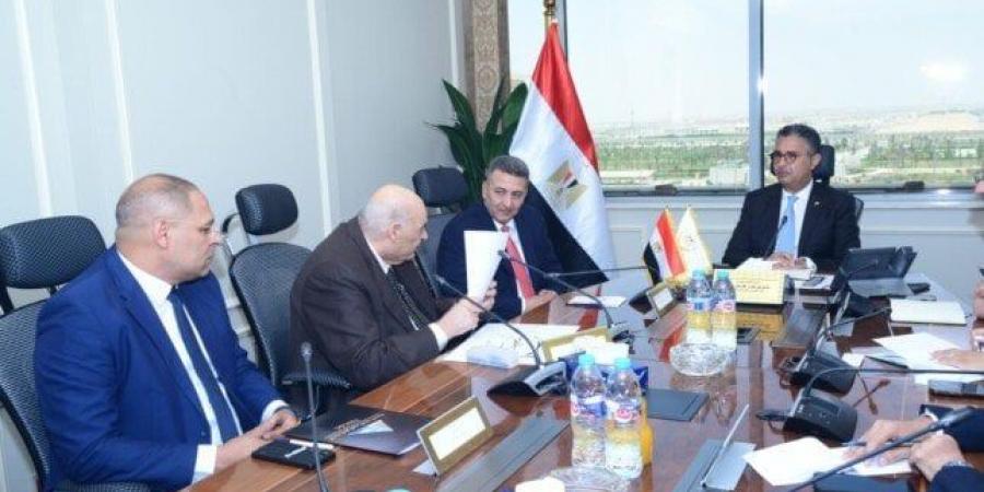 الرغيف بـ 20 قرشا.. التموين تؤكد انتظام عمل المخابز بكفاءة