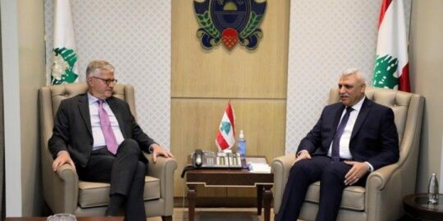 اللواء شقير عرض مع لاكروا ولاثارو تطورات الأوضاع ومع مديرة شؤون الأونروا أوضاع اللاجئين الفلسطينيين
