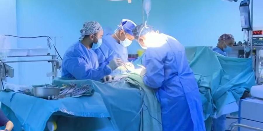 عملية نوعية ونادرة لجراحة الاوعية الدموية في مستشفى الحسين السلط الجديد