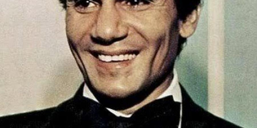 عبد الحليم حافظ..عاش يتيماً ومات وحيداً وقصة أستقالته من التدريس