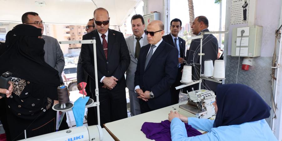 وزير العمل يشيد بالوحدة المتنقلة للتدريب المهني بكفرالشيخ