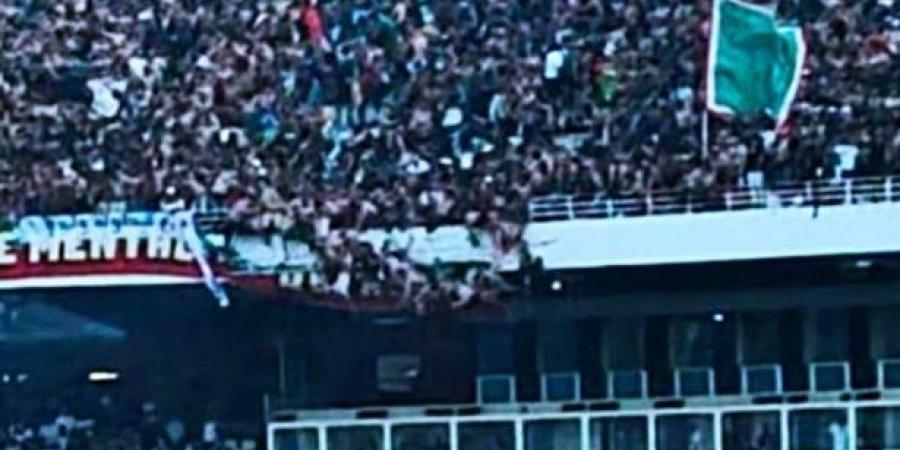 وفاة مشجع وإصابة 11 في احتفالات مولودية الجزائر بلقب الدوري