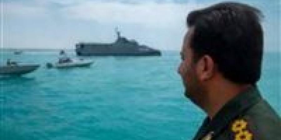 عاجل|«بوابة النفط في العالم».. البرلمان الإيراني يقرر إغلاق مضيق هرمز