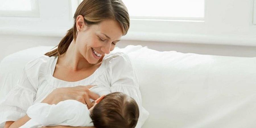 الرضاعة الطبيعية ودورها في تنمية النطق والتخاطب عند الأطفال