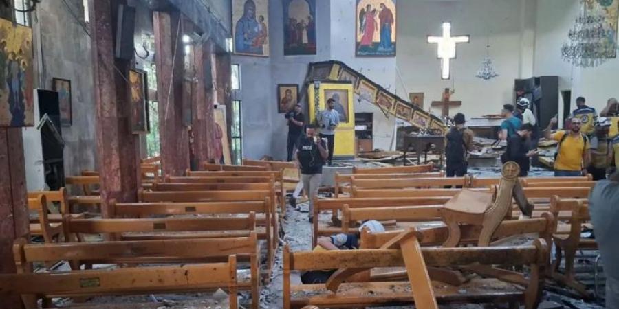 الصحة السورية: ارتفاع حصيلة التفجير الإرهابي داخل كنيسة بدمشق إلى 25 قتيلًا و63 مصابًا
