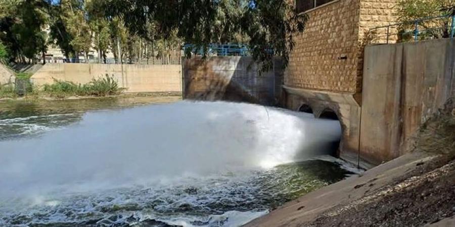 إطلاق دفعة ثالثة من مياه سد الرستن لدعم المحاصيل الزراعية في حماة