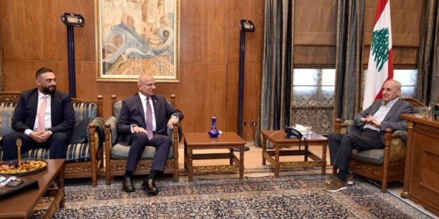 بري استقبل القائم بأعمال السفارة العراقية وعرض تطورات الاوضاع العامة في لبنان والمنطقة