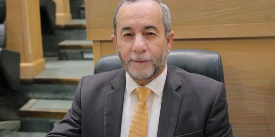 النائب مشوقة: من منح ترخيص بئر سياحي رغم رفض رئيس الوزراء؟