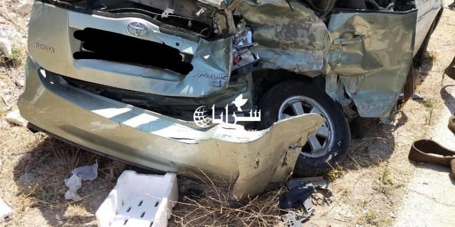 بالصور .. وفاة سيدة وإصابة أخرى بحادث تصادم على طريق وادي الريان الكوره