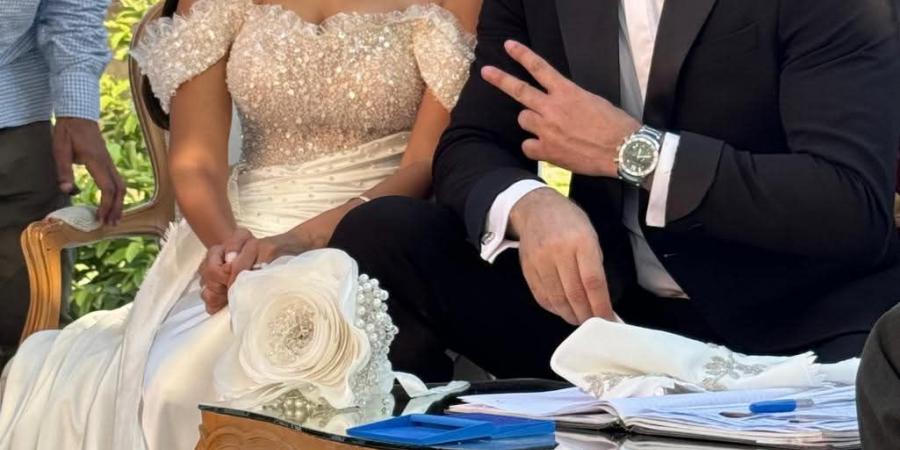 حقيقة زواج زينة من عمرو مهدي.. صورة