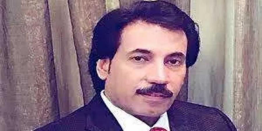 البيض يدعو إيران إلى التركيز على الداخل: القوة تُبنى من الداخل لا بالتدخلات الخارجية