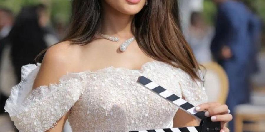 زينة لـ «الرياضية»: «ورد وشوكلاته» يكشف مشاكل الشخصيات