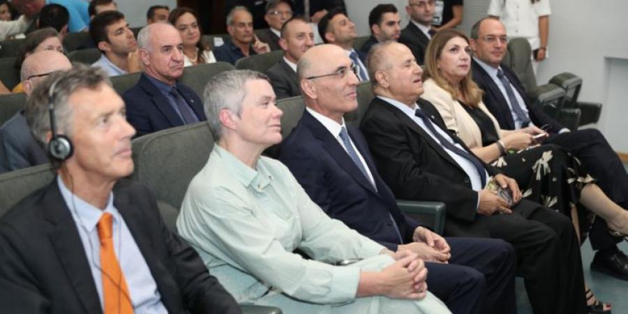 الحجار شارك بجلسة حوارية نظمتها جامعة القديس يوسف بعنوان "إعادة بناء الحوكمة واستعادة الثقة"