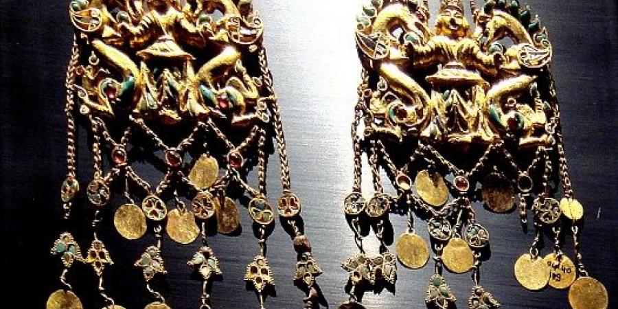اكتشاف قطع أثرية تعود لعصر قبيلة الساكا