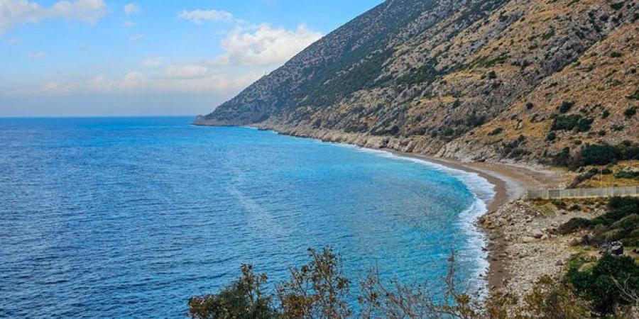 الحرارة أعلى من معدلاتها والجو صيفي حار