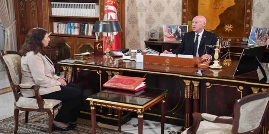 رئيس الجمهورية خلال استقباله رئيسة الحكومة... سنحاسب اللوبيات... وأذنابهم في الإدارات