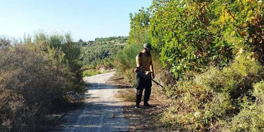 حملة لتنظيف الطرق وإزالة الألغام في جبل الأكراد بريف اللاذقية