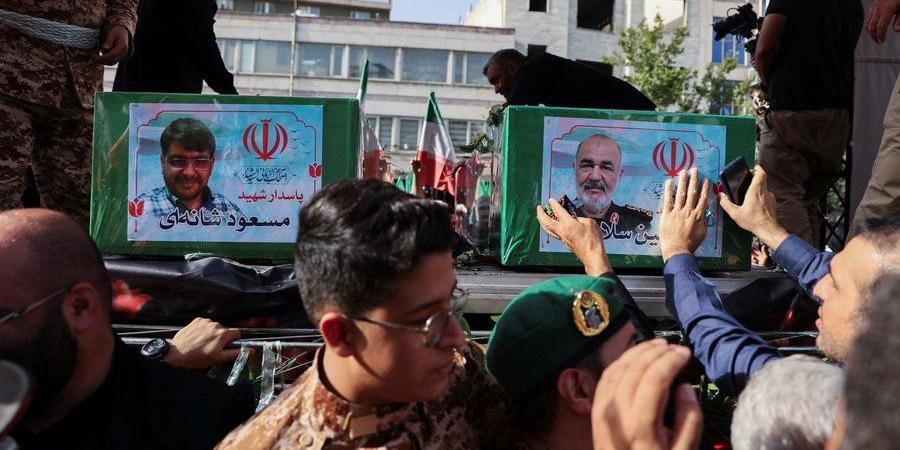 «60 قائد عسكري وعالم نووي».. مراسم تشييع قادة إيرانيين اغتالتهم إسرائيل خلال حرب الـ12 يوما|صور
